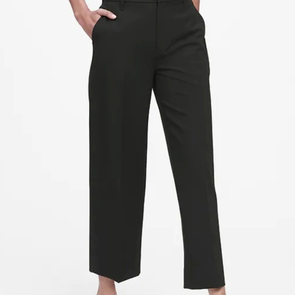 Petite Slim Wide-Legged Cropped Pants - Picture 5 of 5